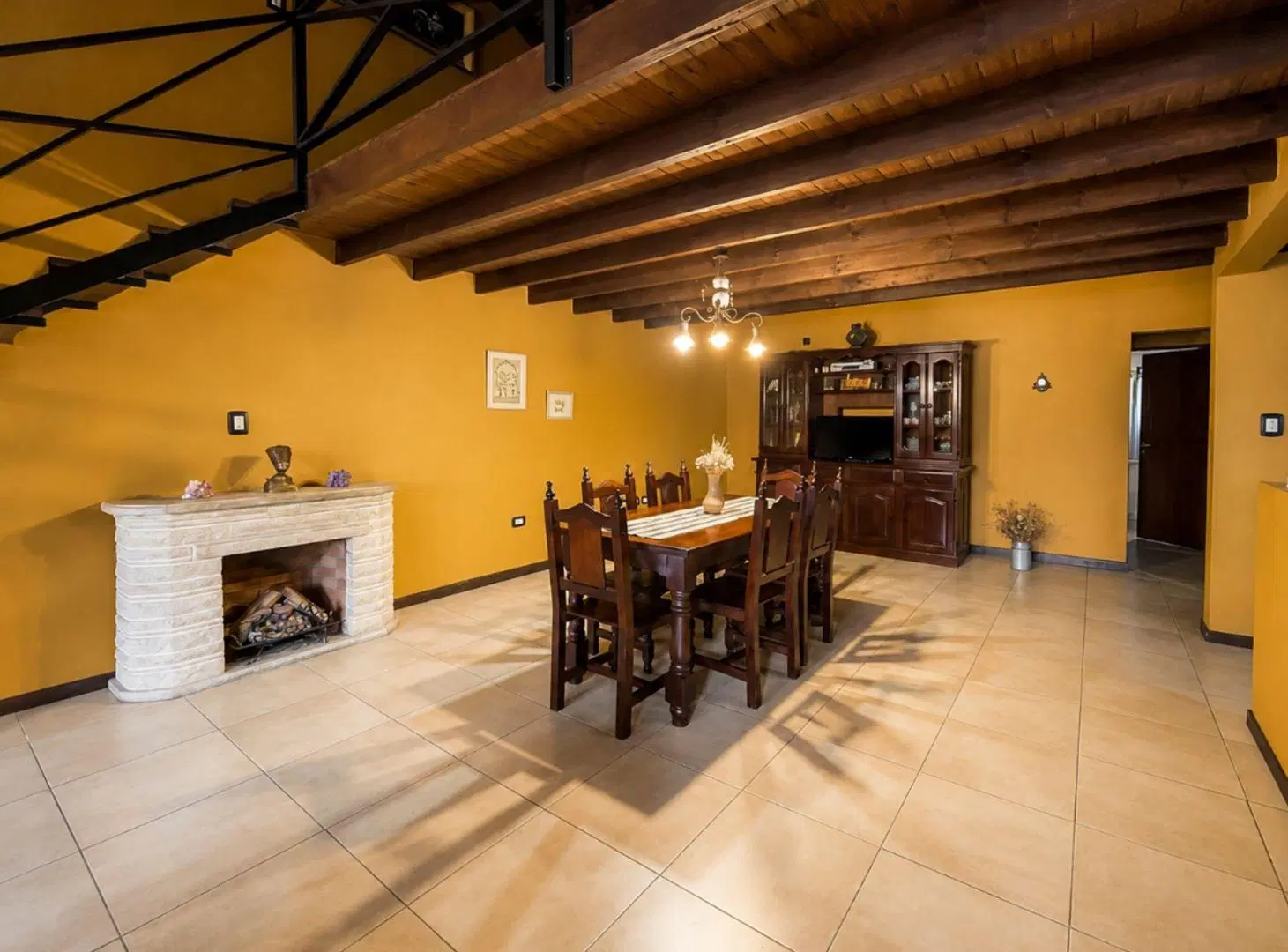 CASA EN VENTA LA PLATA 2 DORMITORIOS GARAGE 2