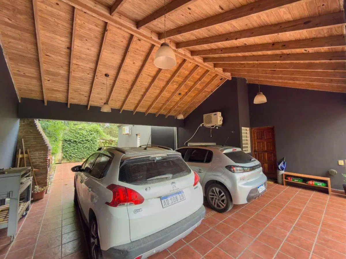 CASA VENTA OLMOS PARQUE PILETA QUINTA CHACRA 3