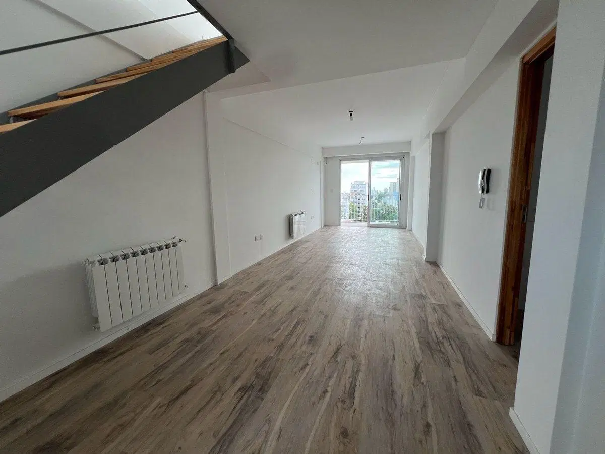 DUPLEX EN VENTA LA PLATA 2 DORMITORIOS TERRAZA 2