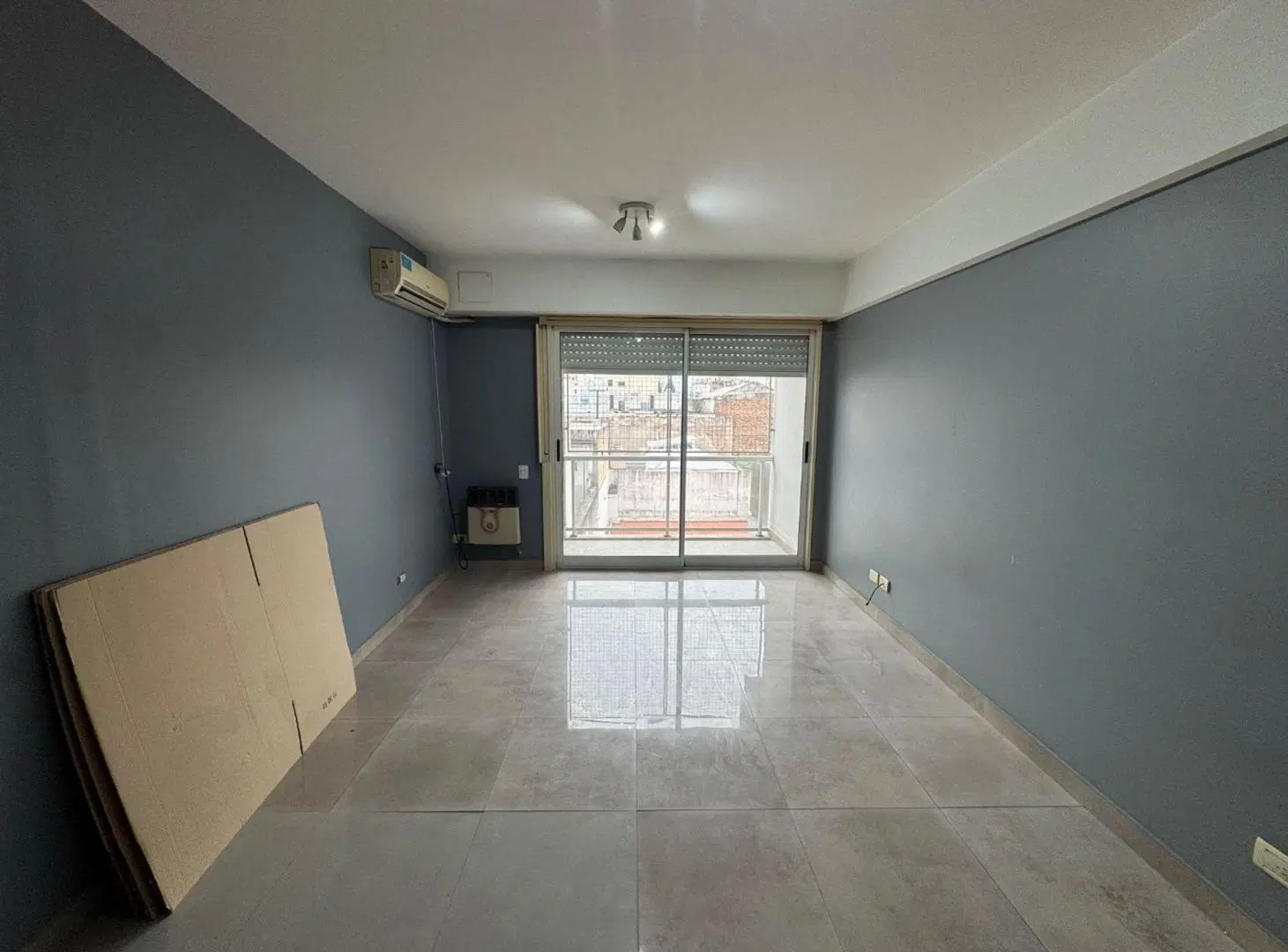 DEPARTAMENTO ALQUILER ANUAL EN ZONA UADE C/ BALCON 3