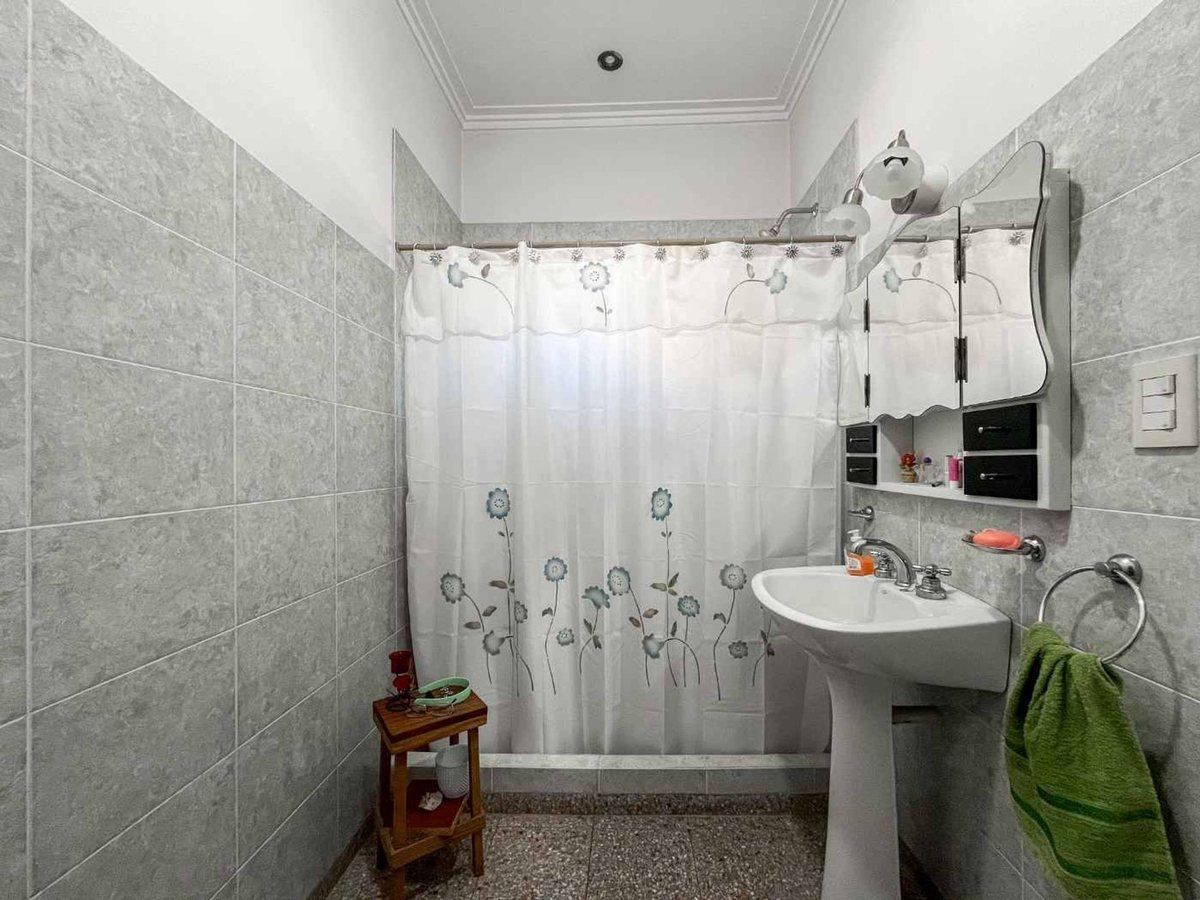 Foto de CASA EN VENTA ARANA LA PLATA 4 DORMITORIOS, imagen 1
