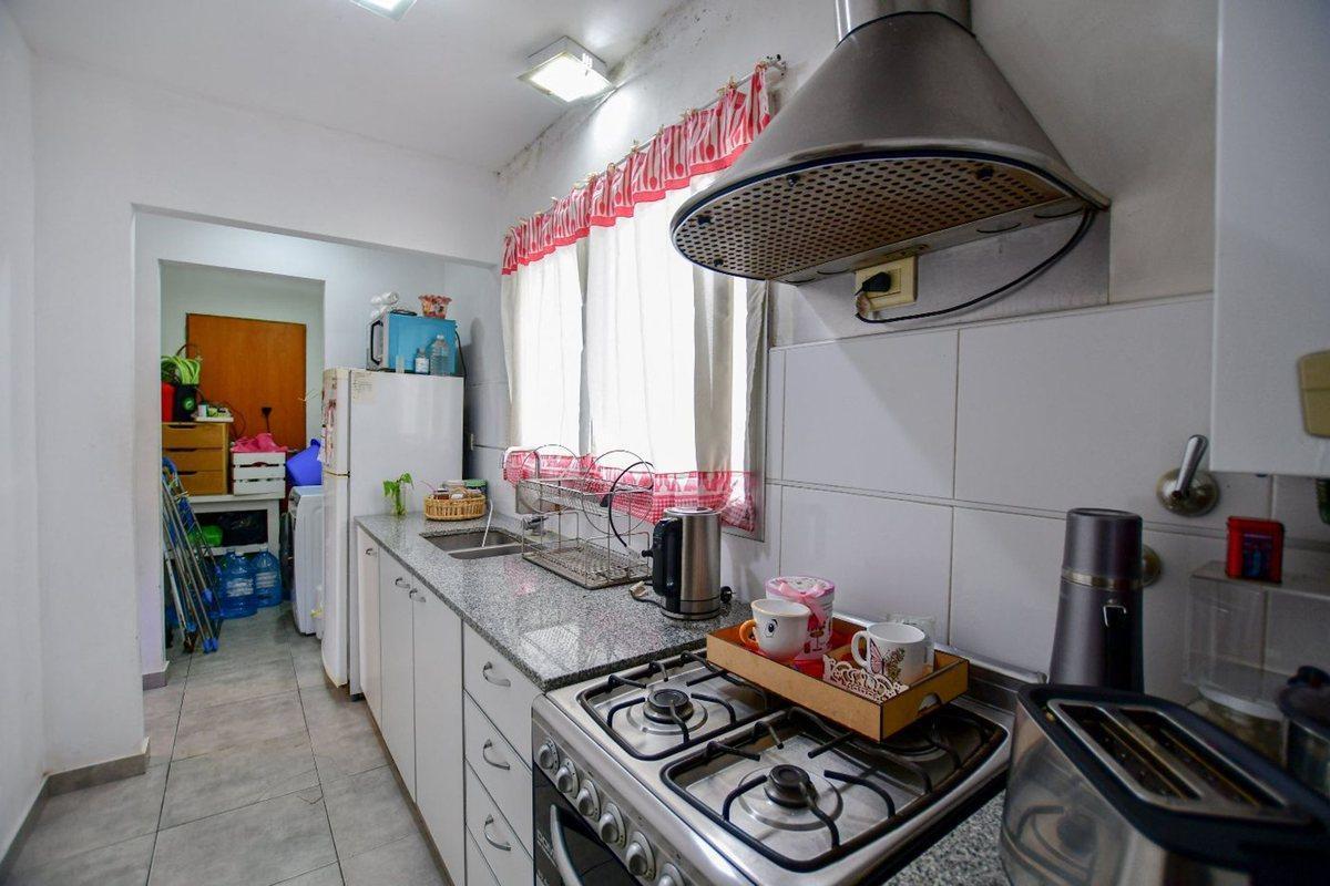 Foto de DEPARTAMENTO VENTA LA PLATA 2 DORMITORIOS BALCON, imagen 5