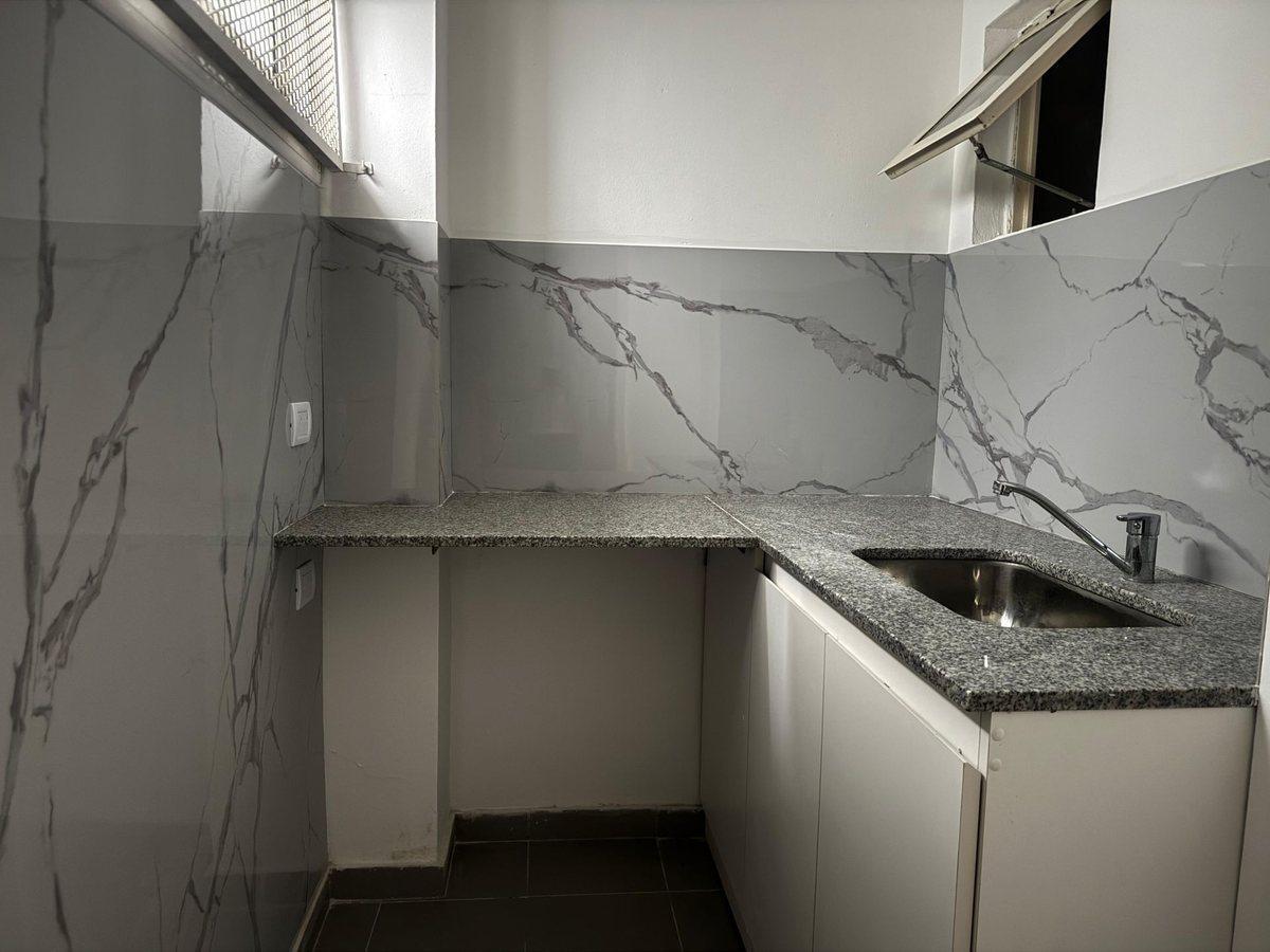 Foto de OFICINA CONSULTORIO EN VENTA LA PLATA, imagen 4