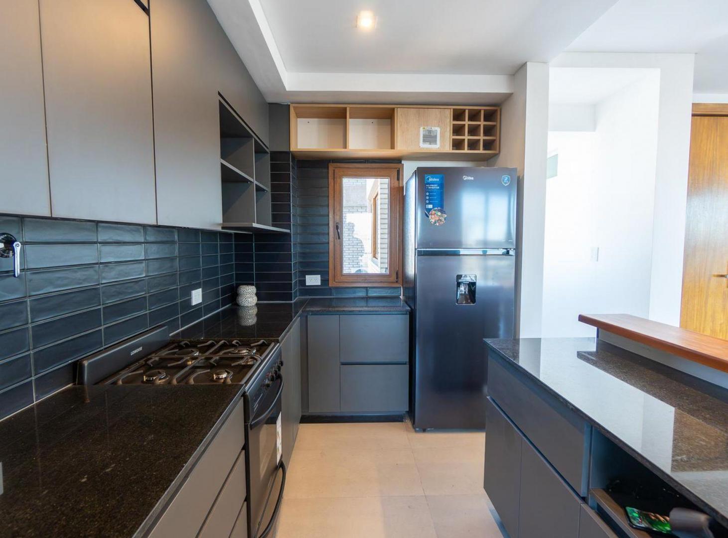 Foto de PISO DE CATEGORIA EN VENTA LA PLATA PLAZA OLAZABAL, imagen 4