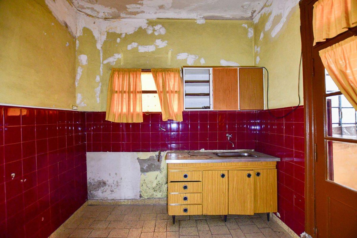 Foto de CASA EN VENTA LA PLATA A RECICLAR 3 DORMITORIOS, imagen 4