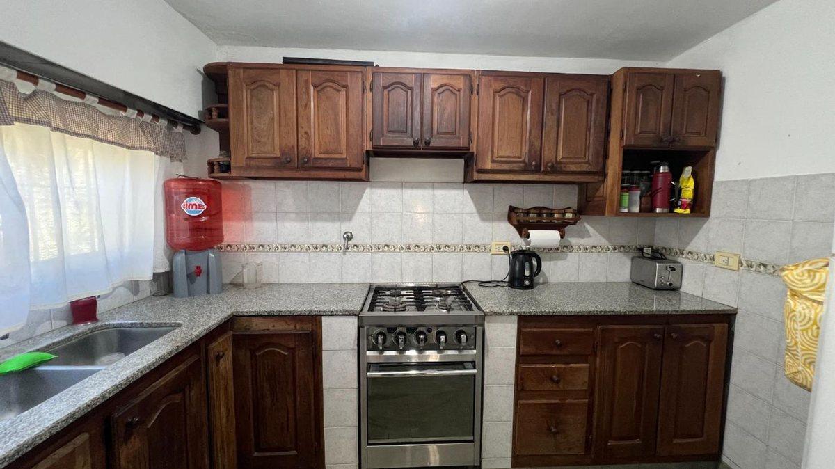 Foto de CASA EN VENTA LA PLATA POSIBLE APTO CREDITO, imagen 2
