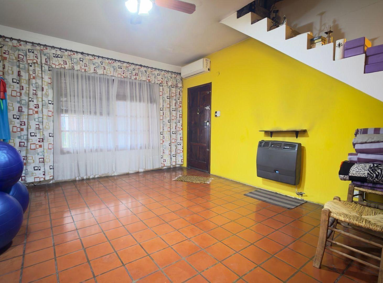 Foto de CASA VENTA BERAZATEGUI CON MONOMABIENTE AL FRENTE, imagen 3