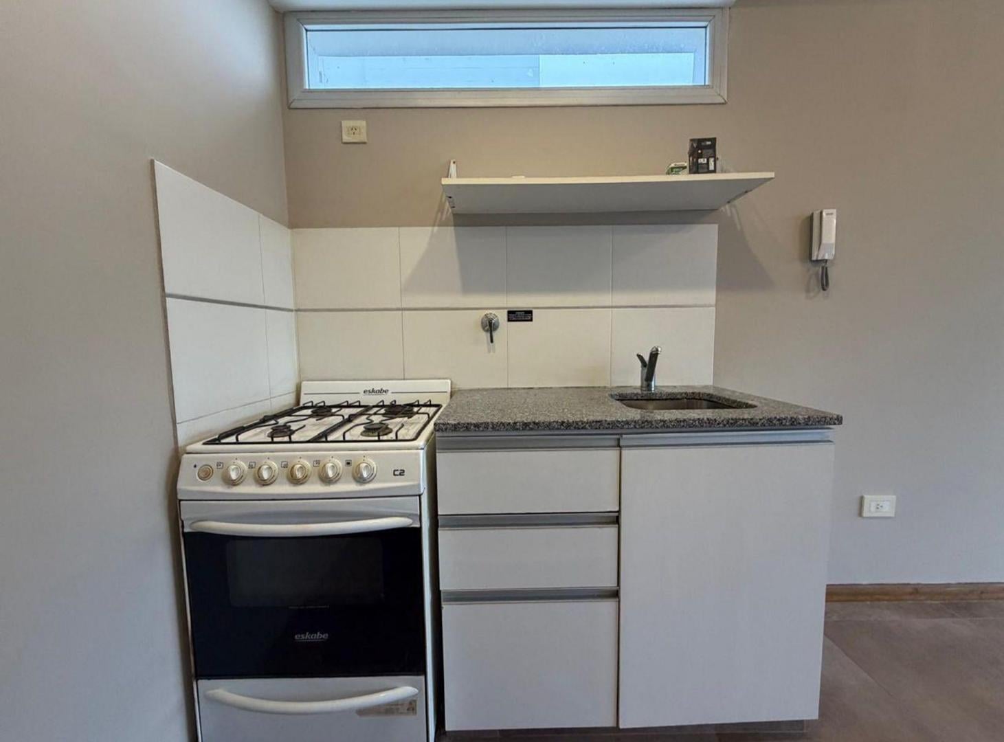 Foto de MONOAMBIENTE EN VENTA LA PLATA, imagen 4