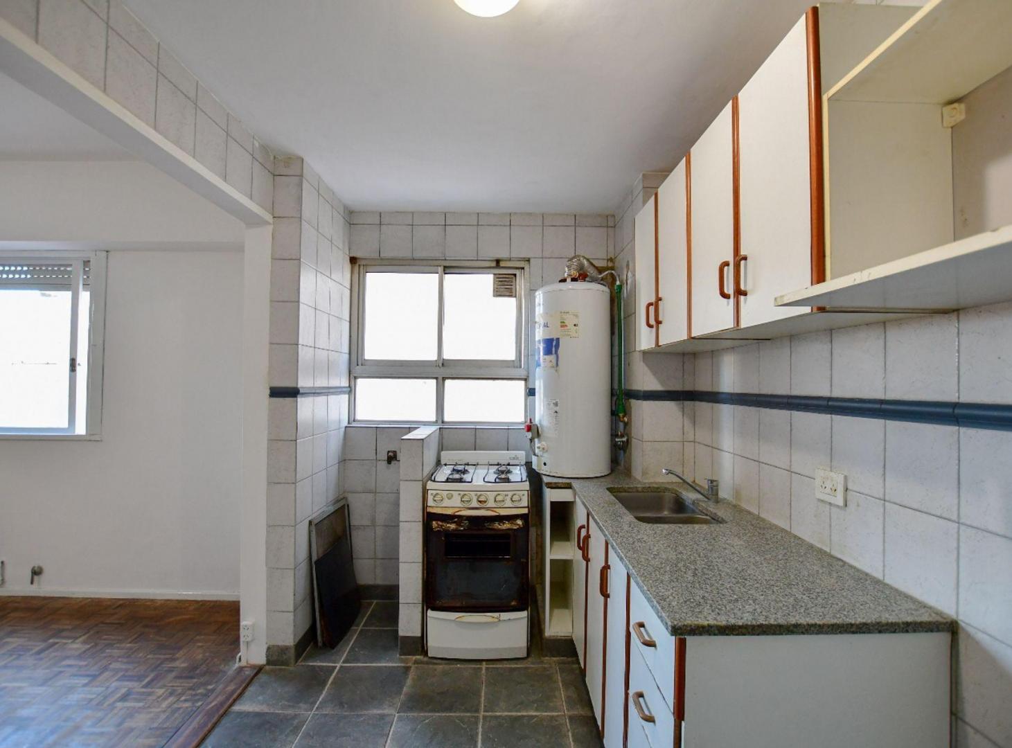 Foto de DEPARTAMENTO LA PLATA VENTA 3 DORMITORIOS COCHERA, imagen 2