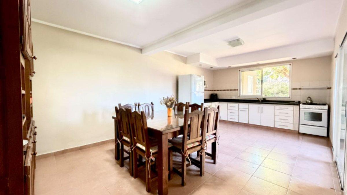 Foto de CASA EN VENTA CITY BELL - 4 DORMITORIOS., imagen 5