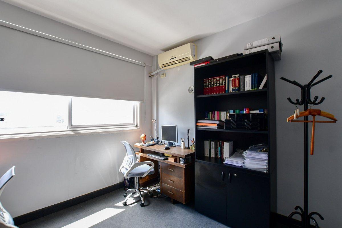 Foto de OFICINA EN VENTA EN LA PLATA, imagen 4