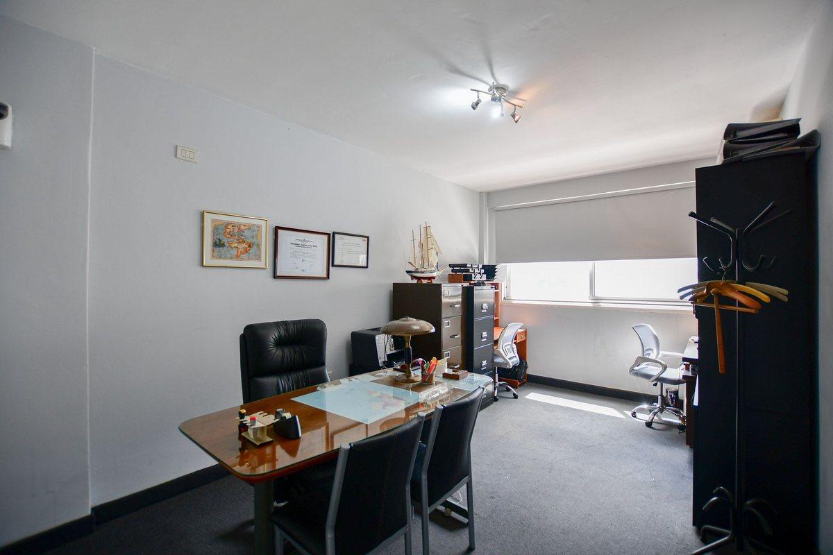 Foto de OFICINA EN VENTA EN LA PLATA, imagen 2