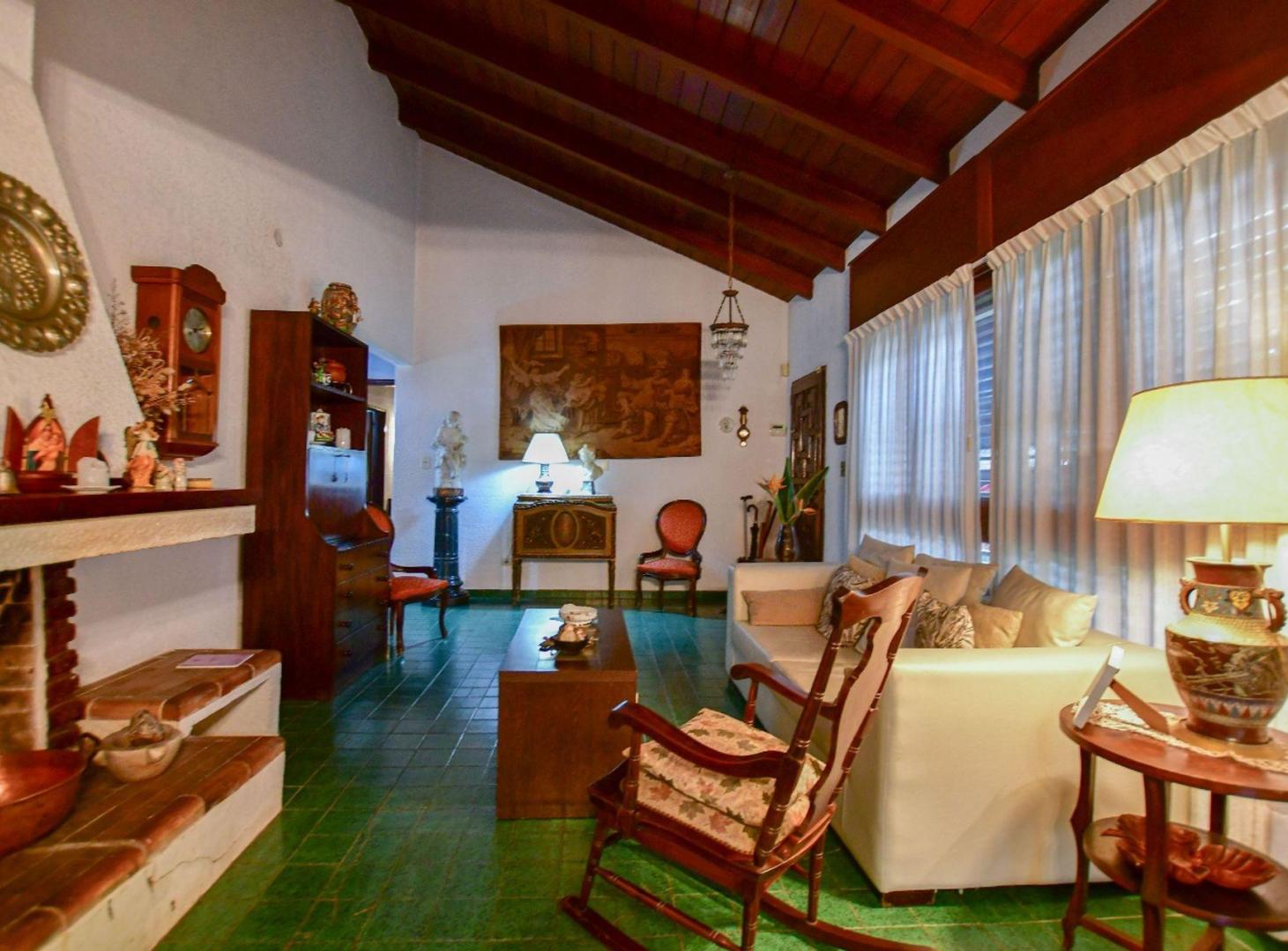 Foto de CASA LOTE EN VENTA GONNET CON PARQUE, imagen 4