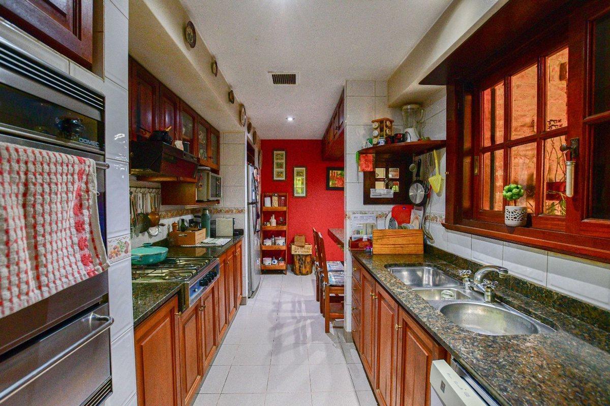 Foto de CASA EN VENTA LA PLATA 4 DORMITORIOS, imagen 2