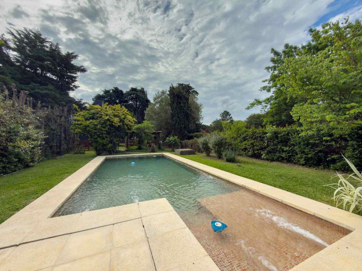 Foto de CASA VENTA OLMOS PARQUE PILETA QUINTA CHACRA, imagen 3