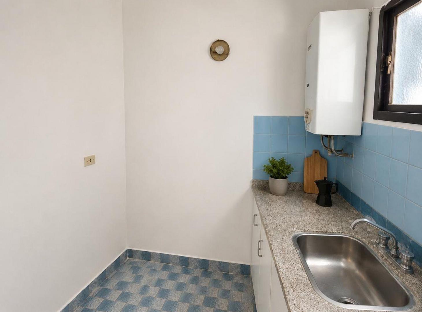 Foto de DEPARTAMENTO MONOAMBIENTE EN LA PLATA EN VENTA, imagen 2
