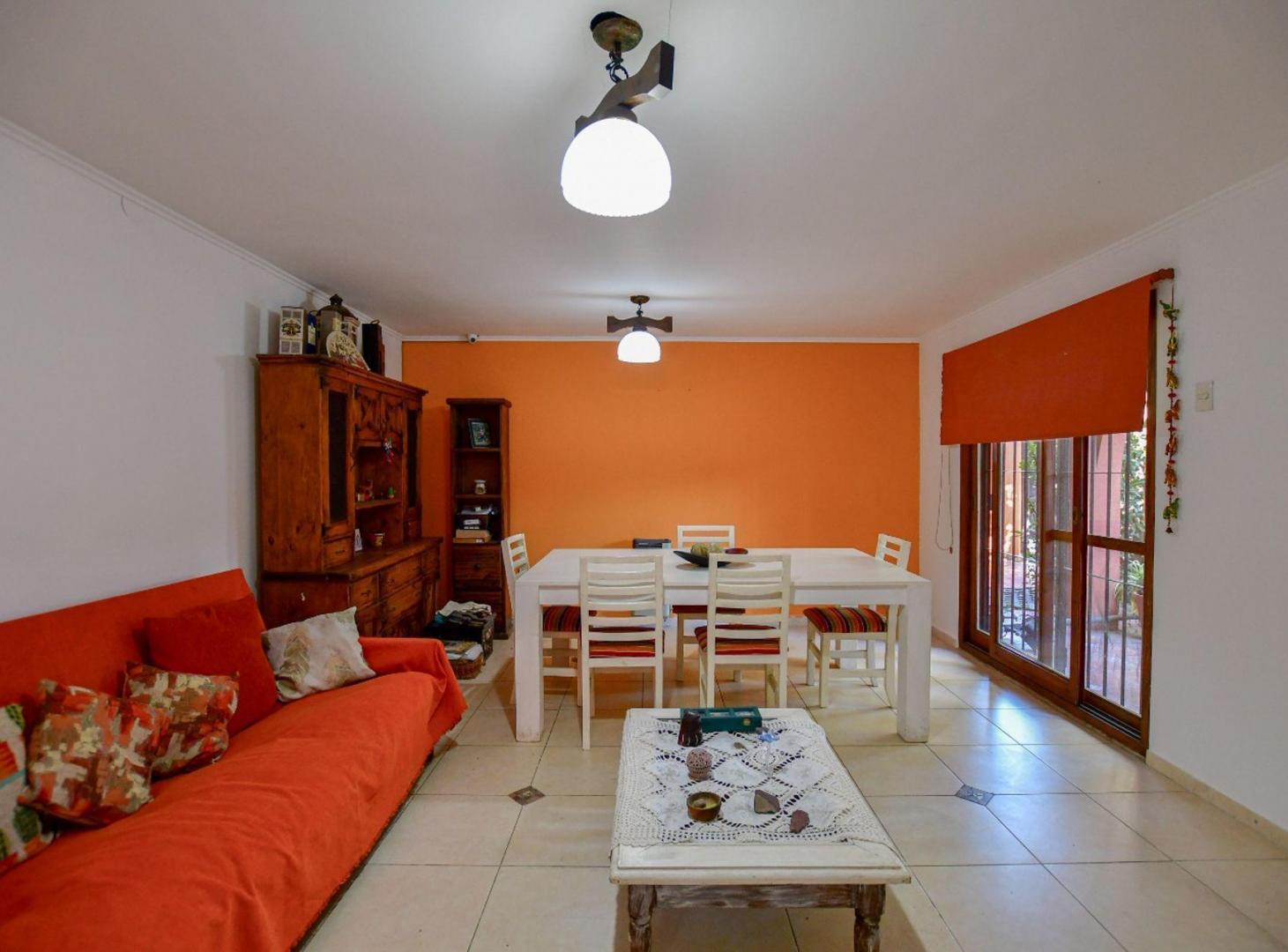 Foto de CASA EN VENTA QUILMES 4 DORMITORIOS, imagen 4