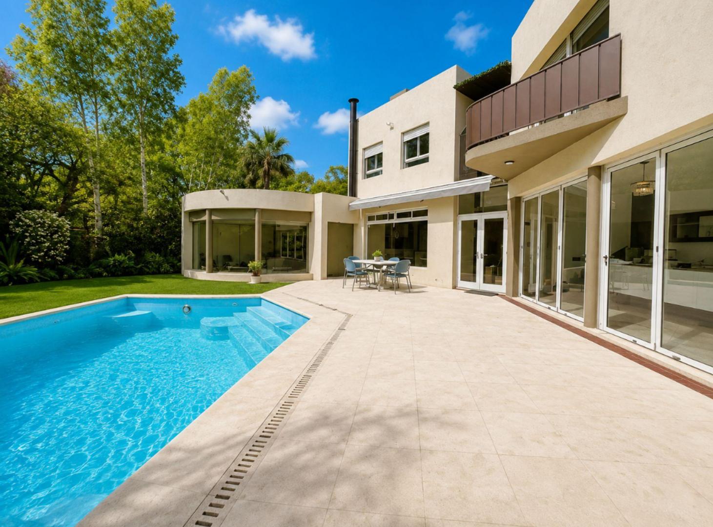Foto de CASA VENTA ENTRE CAMINOS GONNET, imagen 2