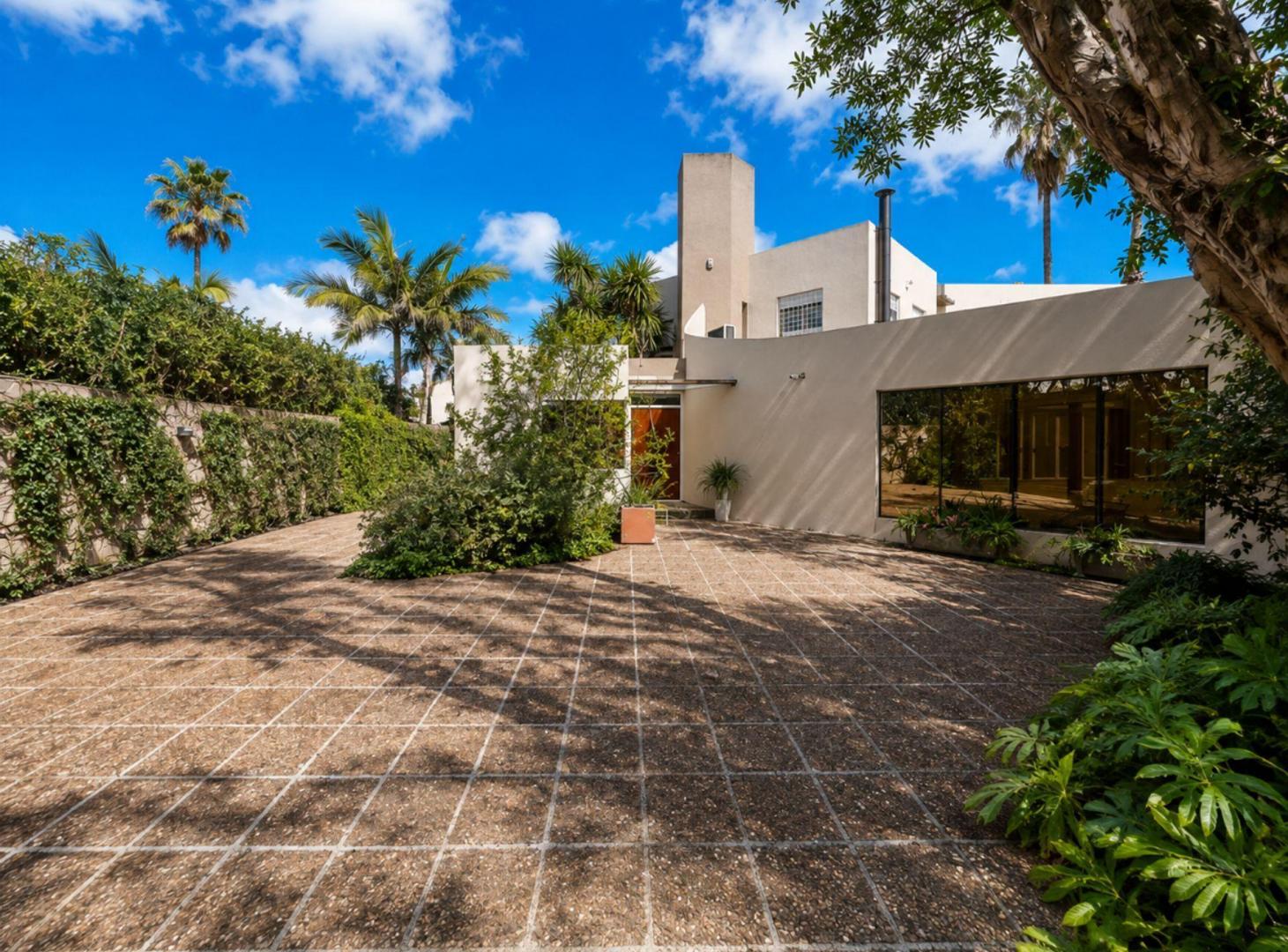 Foto de CASA VENTA ENTRE CAMINOS GONNET, imagen 4