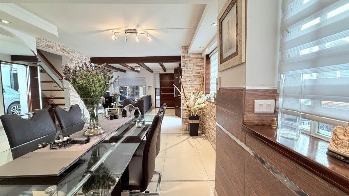 Foto de CASA EN VENTA LA PLATA 3 DORMITORIOS COCHERA, imagen 1