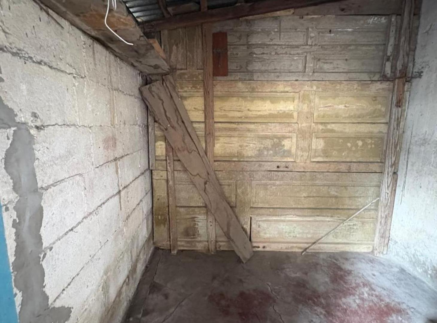 Foto de CASA EN VENTA LA PLATA TIPO PH A REFACCIONAR, imagen 4