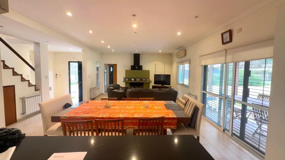 Foto de CASA EN VENTA VILLA ELISA 4 DORMITORIOS, imagen 4