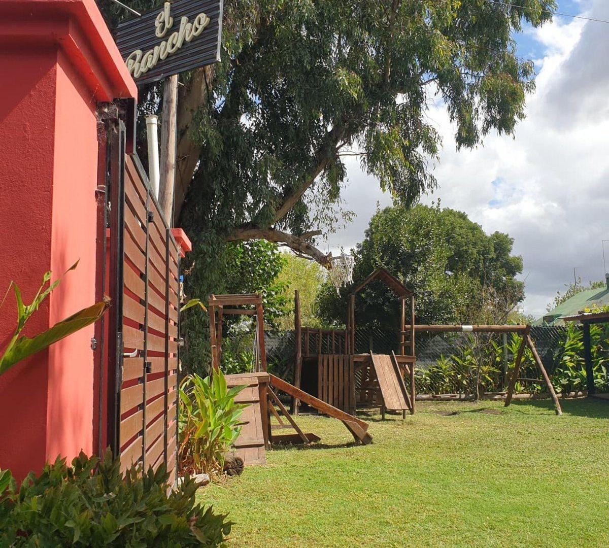 Foto de CASA QUINTA EN VENTA ARTURO SEGUI 3 DORMITORIOS, imagen 1