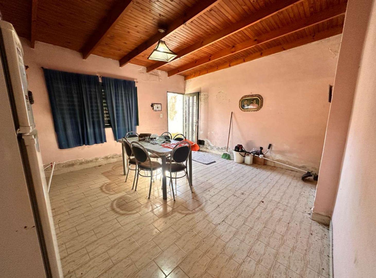 Foto de CASA EN VENTA LA PLATA A RECICLAR, imagen 1