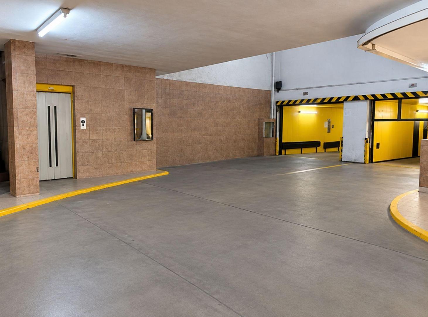 Foto de COCHERA EN VENTA LA PLATA CENTRO, imagen 1