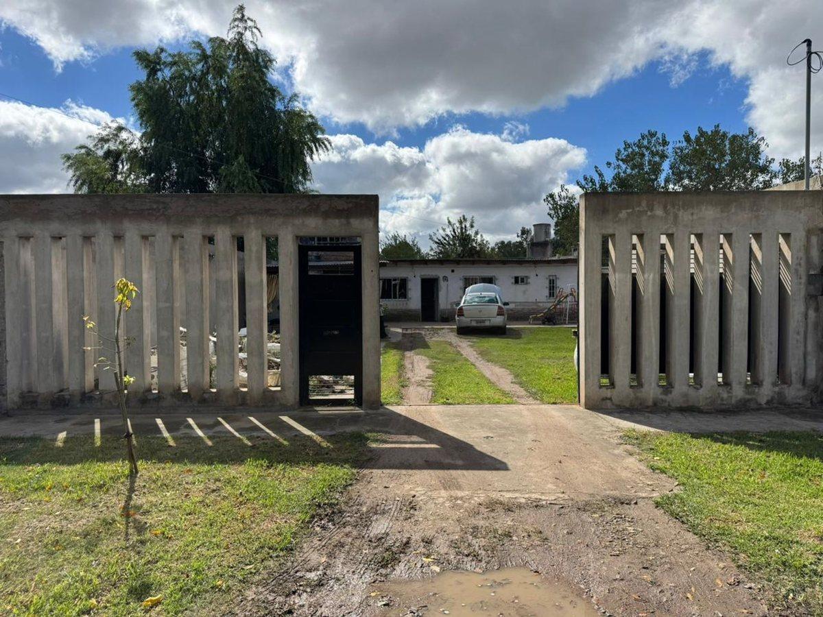 Foto de CASA EN VENTA EN BARRIO AEROPUERTO LA PLATA, imagen 2