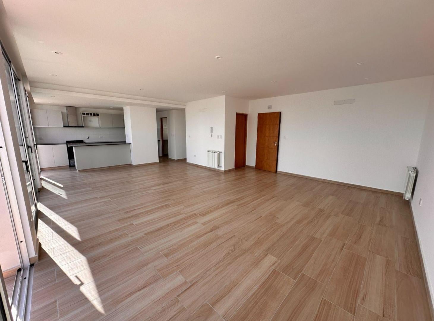 Foto de DEPARTAMENTO PISO EN VENTA LA PLATA 3 DORMITORIOS, imagen 2