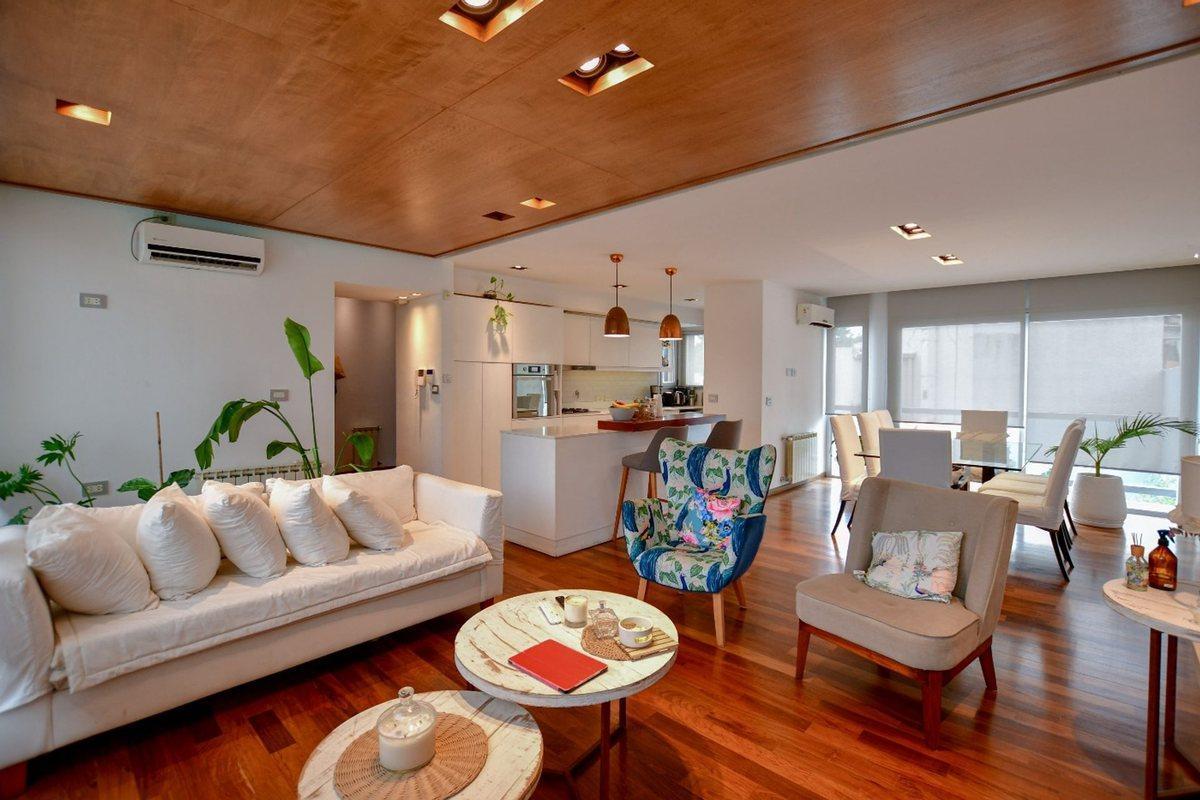 Foto de CASA VENTA LA PLATA PILETA 3 DORMITORIOS COCHERA, imagen 2