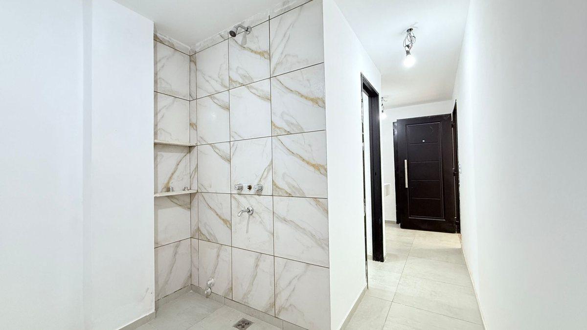 Foto de CASA EN VENTA LA REJA 4 HABITACIONES PILETA, imagen 5