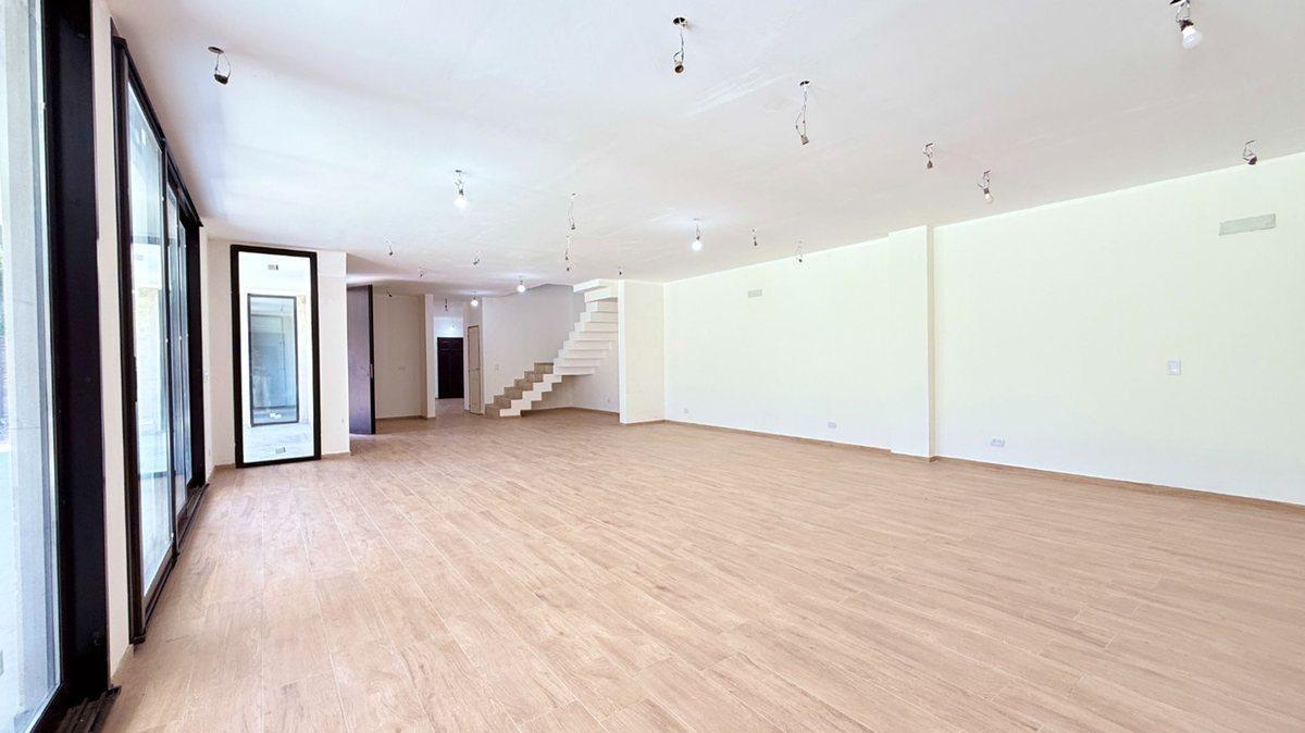 Foto de CASA EN VENTA LA REJA 4 HABITACIONES PILETA, imagen 3