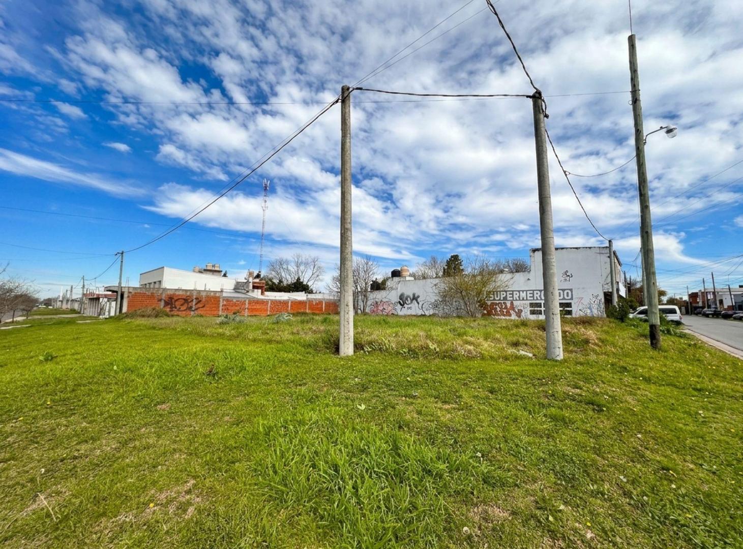 Foto de LOTE EN ESQUINA VENTA BARRIO ABIERTO NUEVO LORENZO, imagen 5