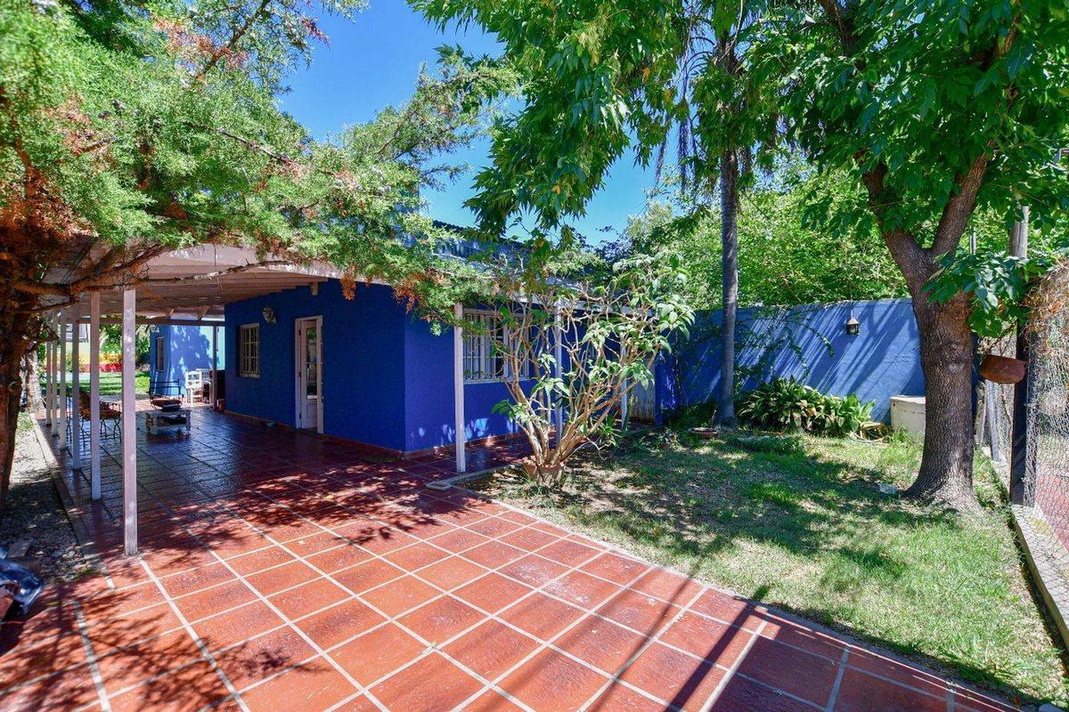 Foto de CASA VENTA LA PLATA GONNET 2 DORMITORIOS GARAGE, imagen 3