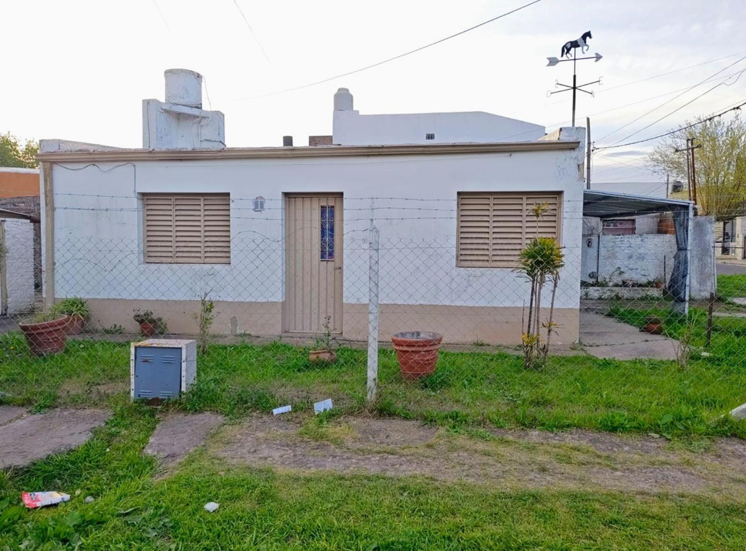 Foto de CASA EN VENTA EN LA PLATA EN ESQUINA, imagen 2