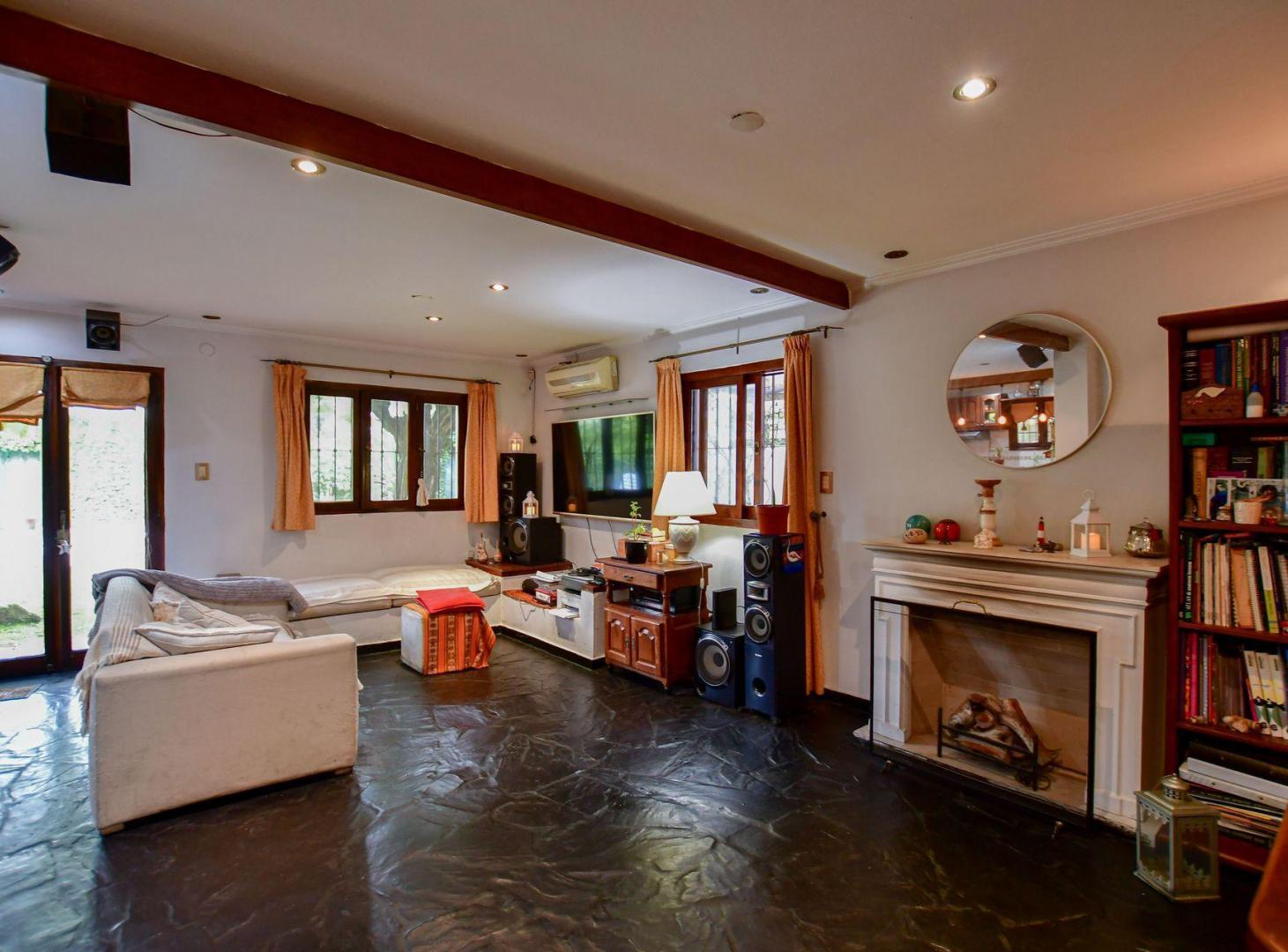Foto de CASA EN VENTA GONNET 3 DORMITORIOS - APTO BANCO, imagen 3