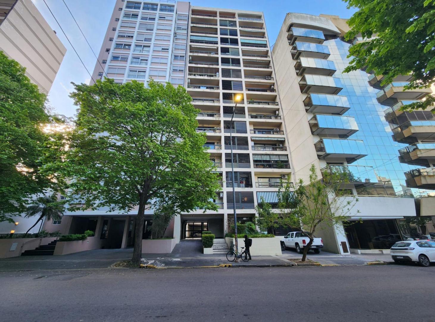 Foto de DEPARTAMENTO EN VENTA LA PLATA AMUEBLADO PISO 15, imagen 2