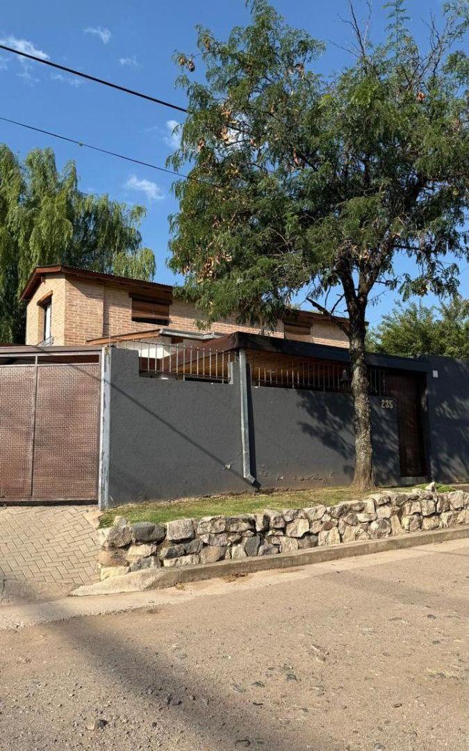 VENTA CASA UNQUILLO 3 DORM APTA CREDITO