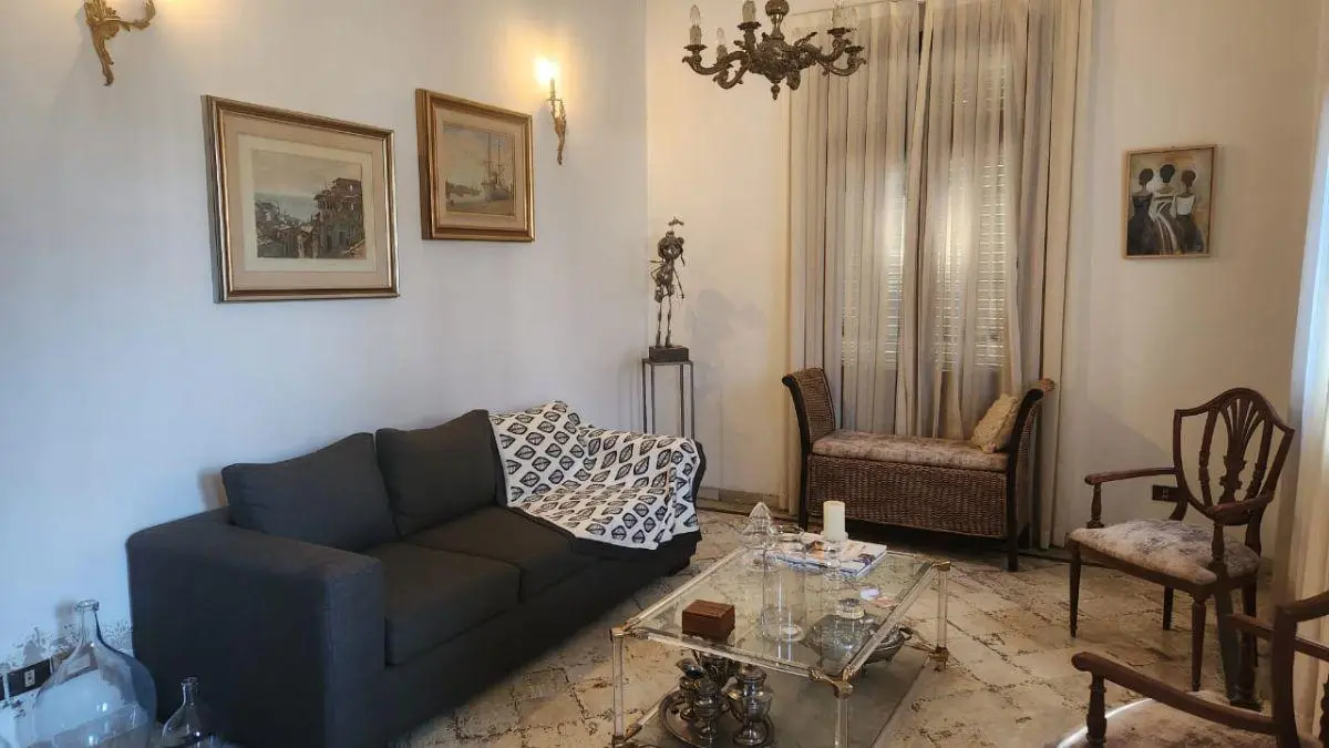 ALQUILER CASA AV RAFAEL NUÑEZ 6000 7 DORM APTO COMERCIAL 4