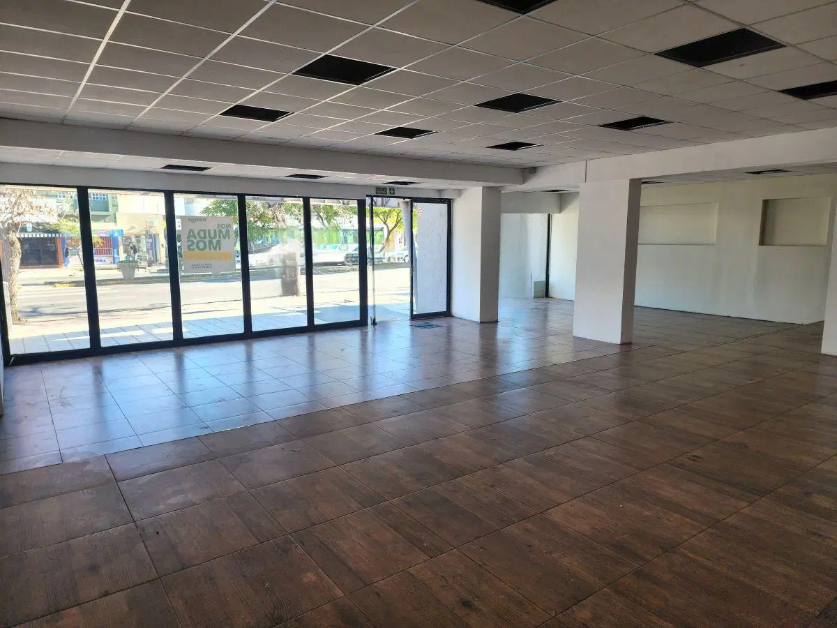 ALQUILER LOCAL COMERCIAL AV RAFAEL NUÑEZ 4100 3
