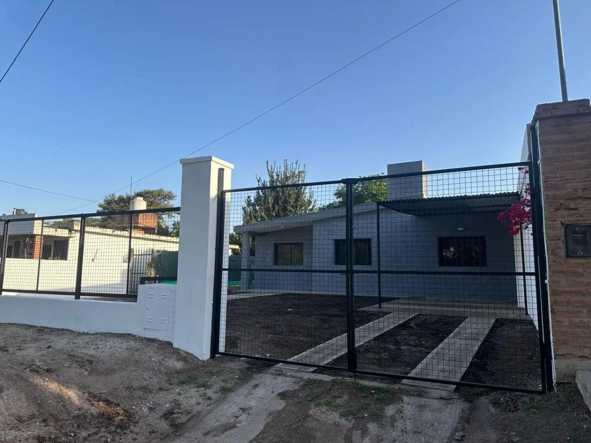 ALQUILER CASA VILLA ALLENDE 3 DORM 8