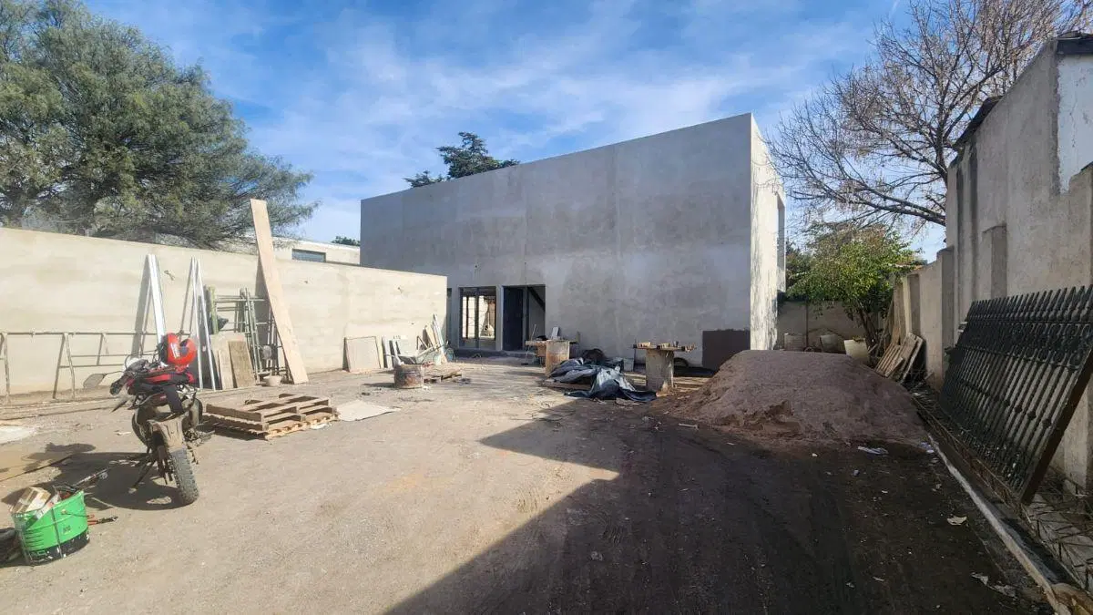 ALQUILER LOCAL COMERCIAL A ESTRENAR AV GAUSS 5100 4