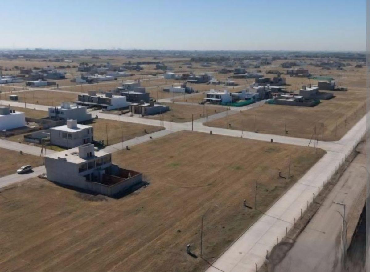 Foto de VENTA LOTE RESIDENCIAL CAMPOS DE MANANTIALES 312 m2 FONDO NORTE, imagen 3