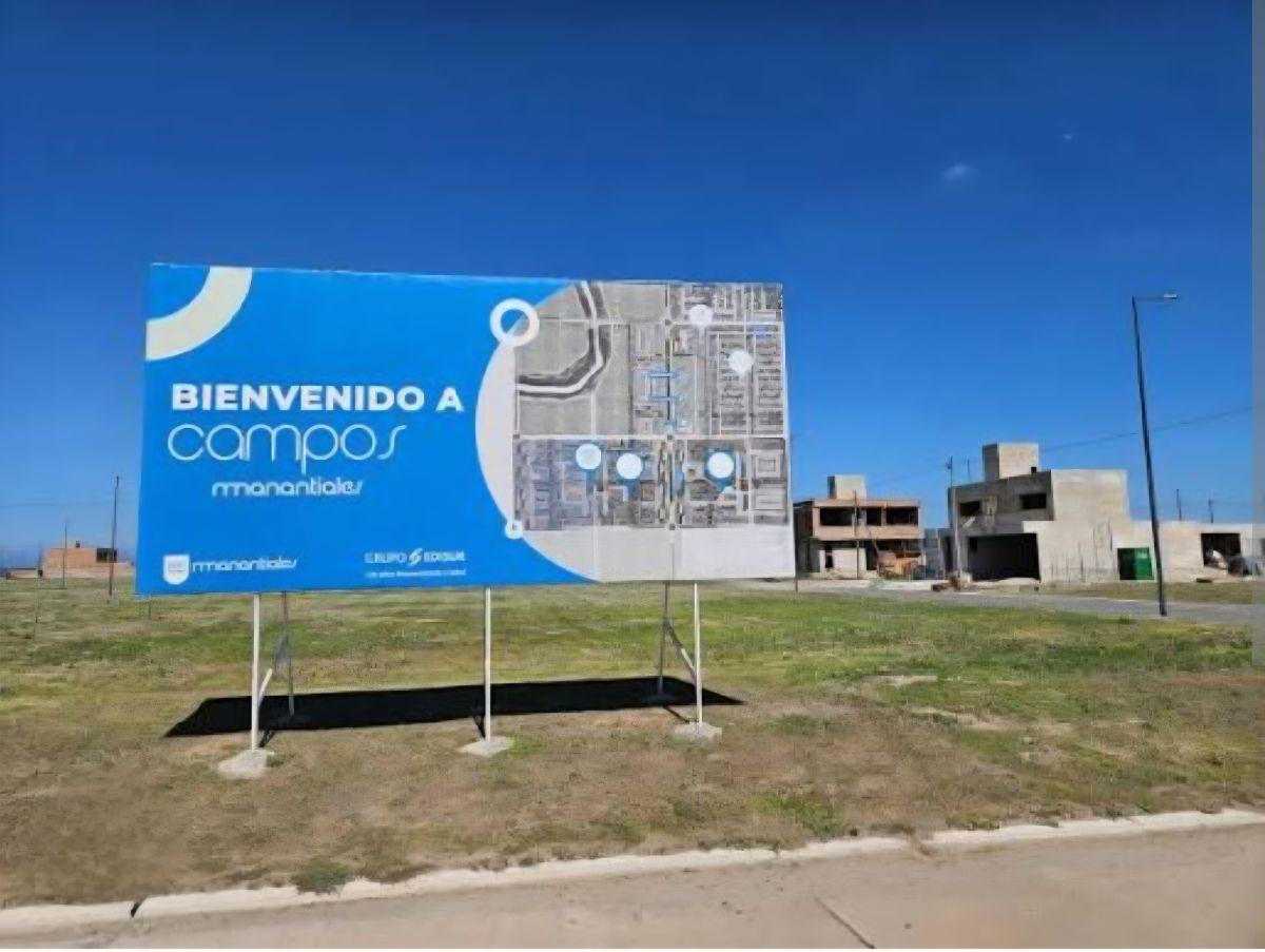 Foto de VENTA LOTE RESIDENCIAL CAMPOS DE MANANTIALES 312 m2 FONDO NORTE, imagen 4