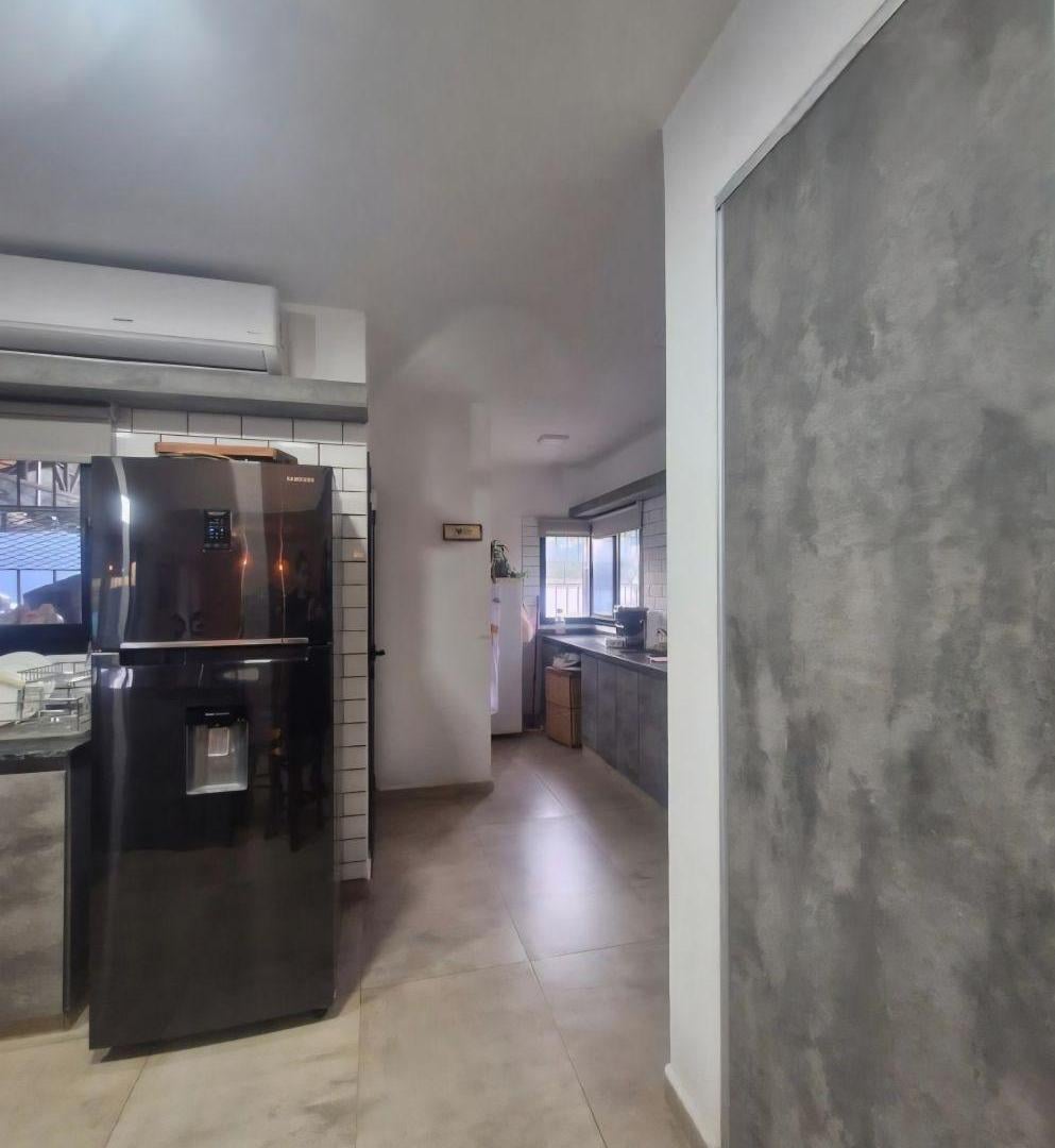 Foto de ALQUILER CASA 3 DORM Bo. LOMAS OESTE - VILLA ALLENDE, imagen 2