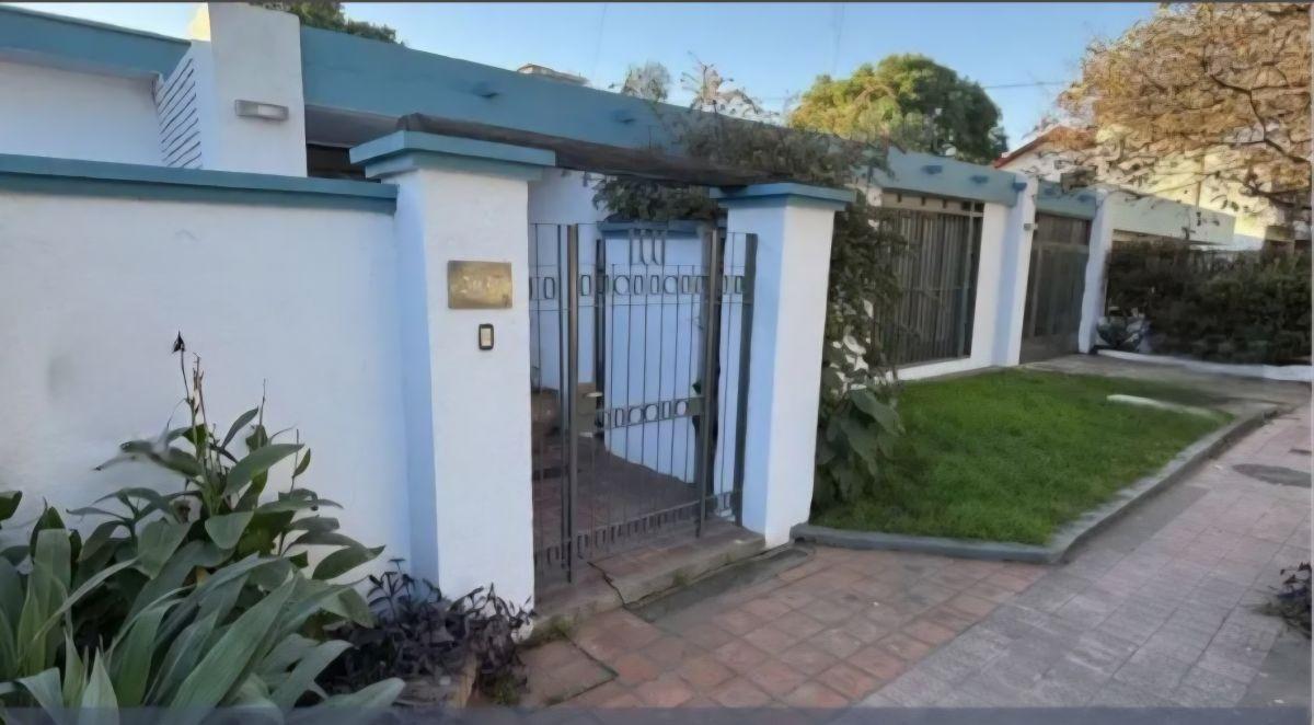VENTA CASA CERRO DE LAS ROSAS 3 DORM