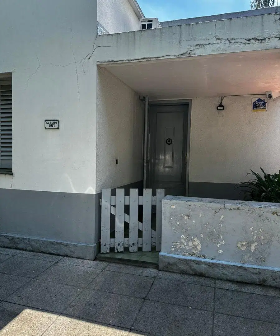PH TIPO CASA 3 AMBIENTES CON PATIO EN HAEDO!!!!!! NO DUDES EN CONSULTAR!!!!!! 4