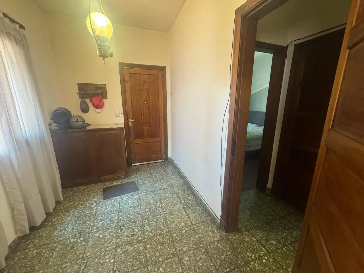 PH TIPO CASA 3 AMBIENTES CON PATIO EN HAEDO!!!!!! NO DUDES EN CONSULTAR!!!!!! 5